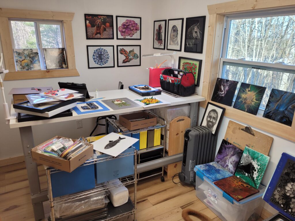 Quantum Artistic's Small In-Home Art Studio